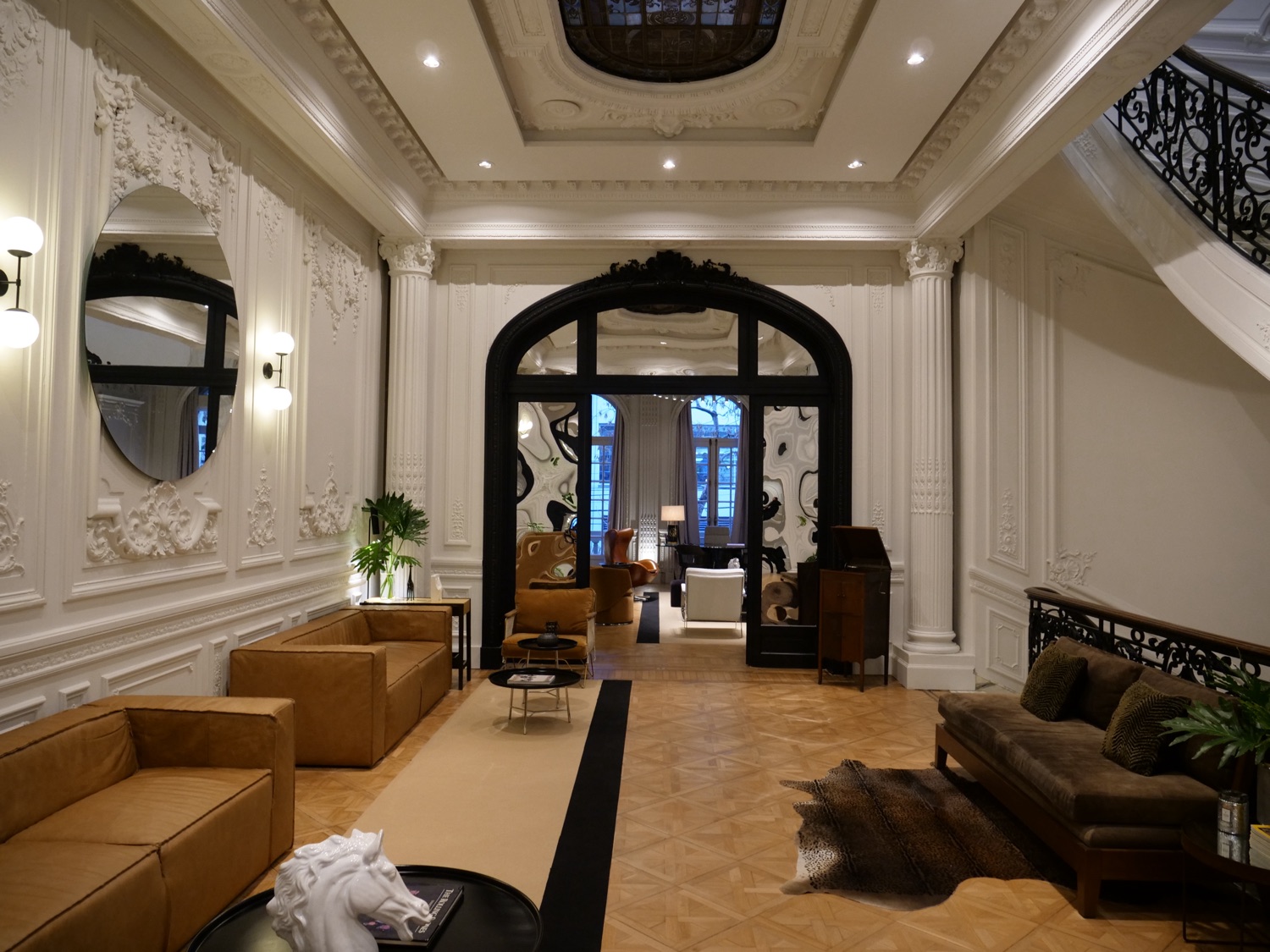 Salón de Sarapura House